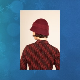 Chapeau en feutre 100% laine façonné à la main à Paris par Julie Dubois, labellisé Fabriqué à Paris