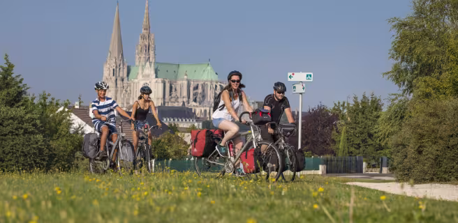 Piste cyclable à Chartres sur La Véloscénie