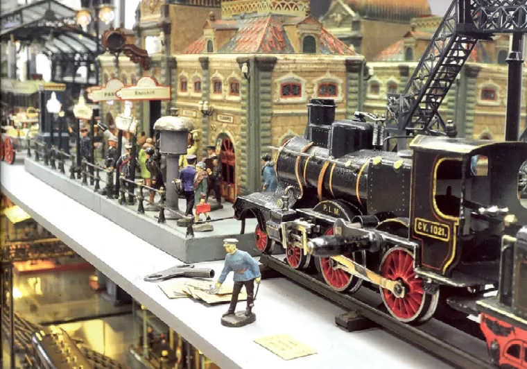 Trains miniatures dans le musée du Rambolitrain