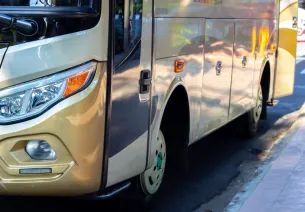 Lignes de bus desservant des points de départ ou d'arrivée le long de La Véloscénie