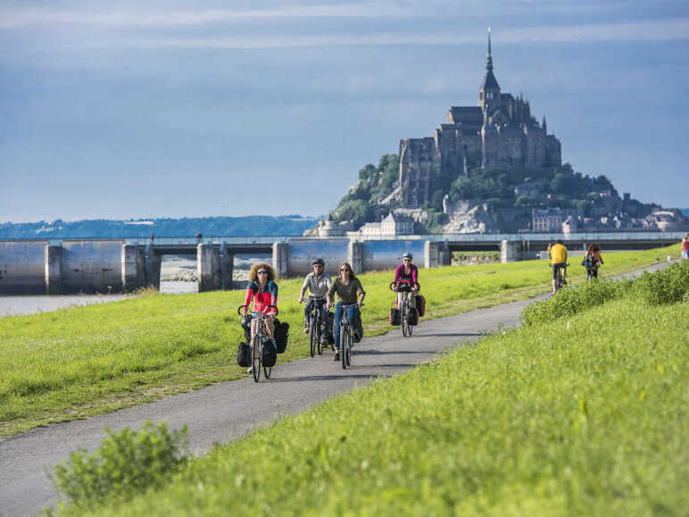 Solutions pour revenir en train avec son vélo depuis Le Mont Saint-Michel, arrivée de l'itinéraire de La Véloscénie